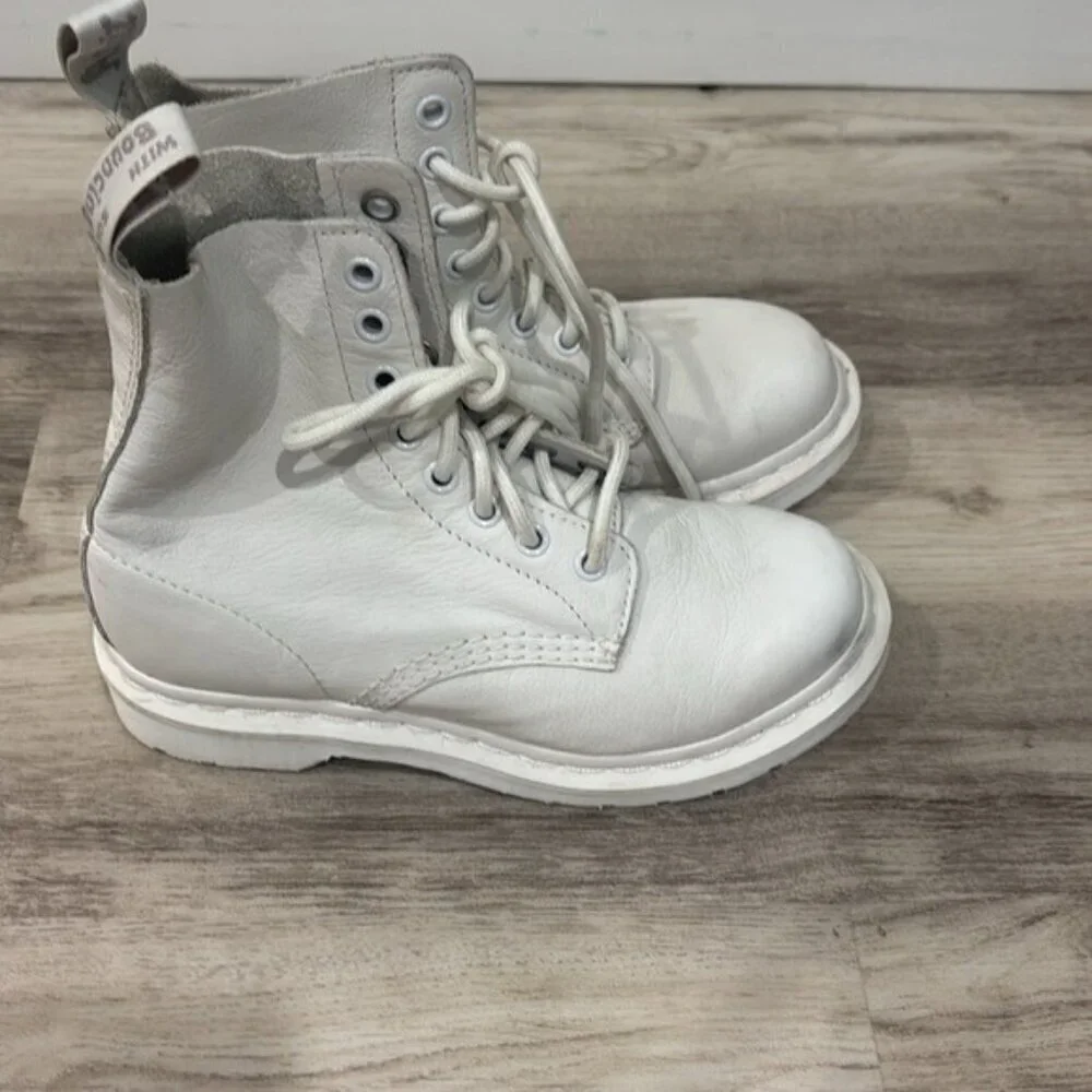 Dr. Martens White Mono 1460 lace up boots size 5